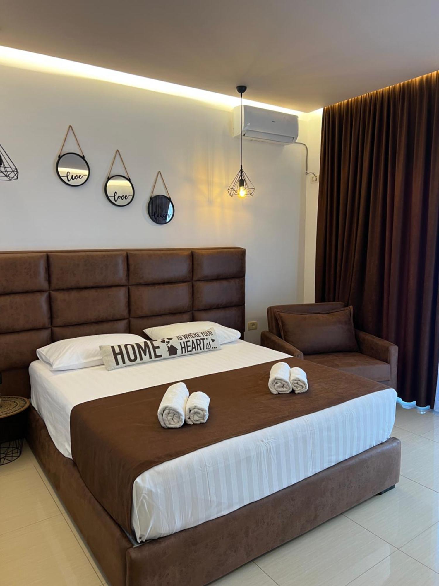 Apartments Sadiku Sarande Bagian luar foto